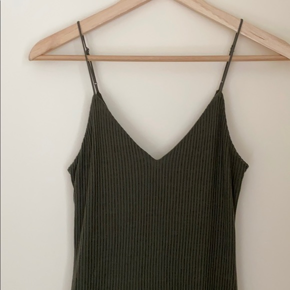 Express Midi Dress - Picture 2 of 4